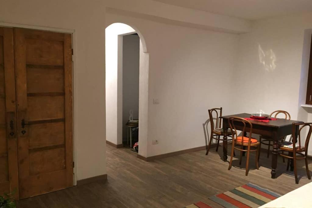 Aubert 64 Apartment อาออสตา ภายนอก รูปภาพ