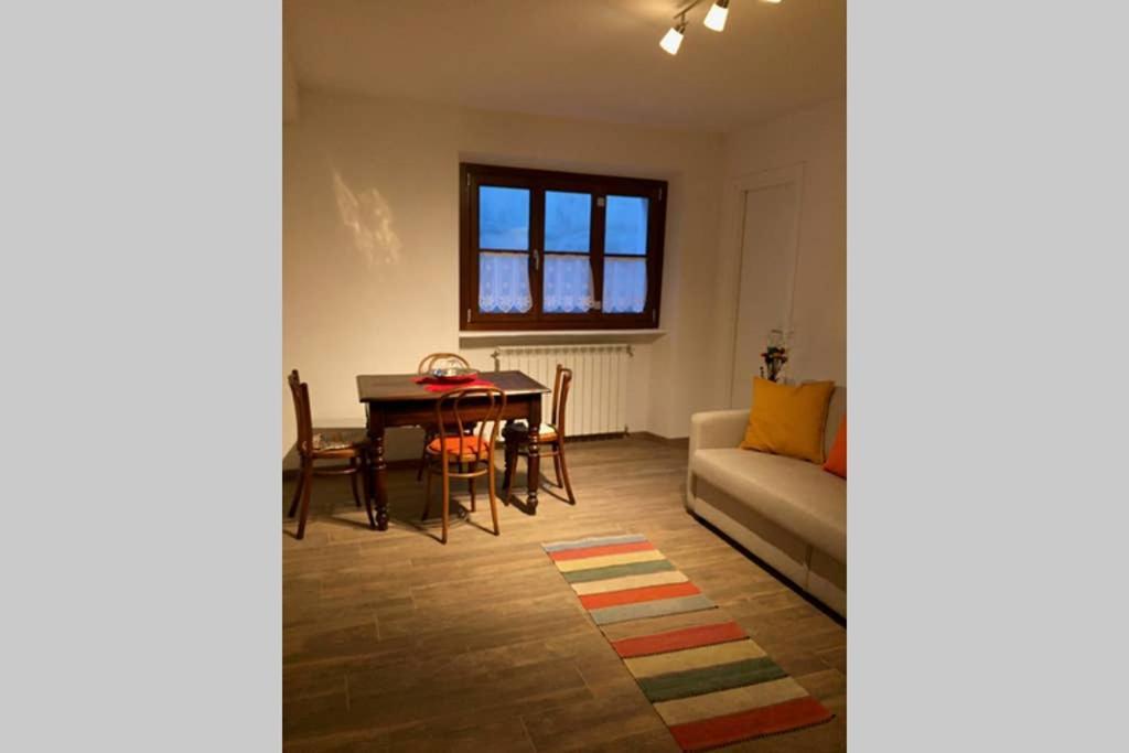 Aubert 64 Apartment อาออสตา ภายนอก รูปภาพ